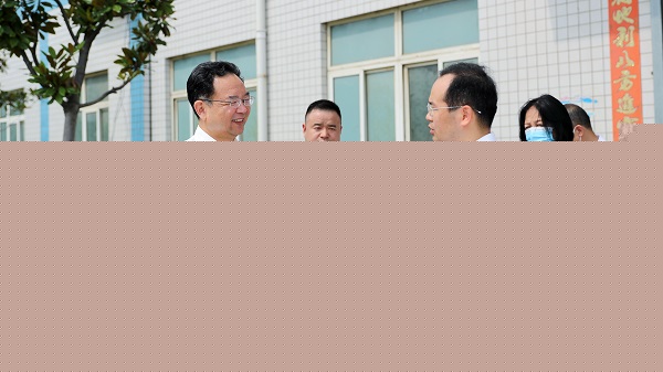 鄭州市委常委、市紀(jì)委書記杜新軍一行蒞臨鄭鍋調(diào)研指導(dǎo)工作